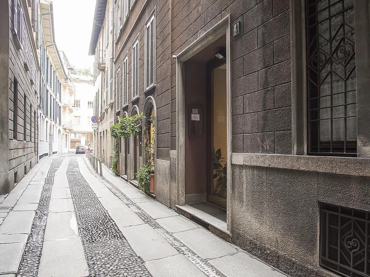 Apartment Easyhomes-Disciplini Milan
